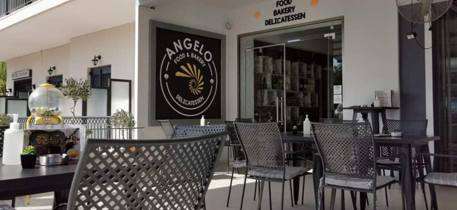 Angelo Cafe Hotel Tolón Exterior foto